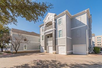 Garage & carport parking available*
